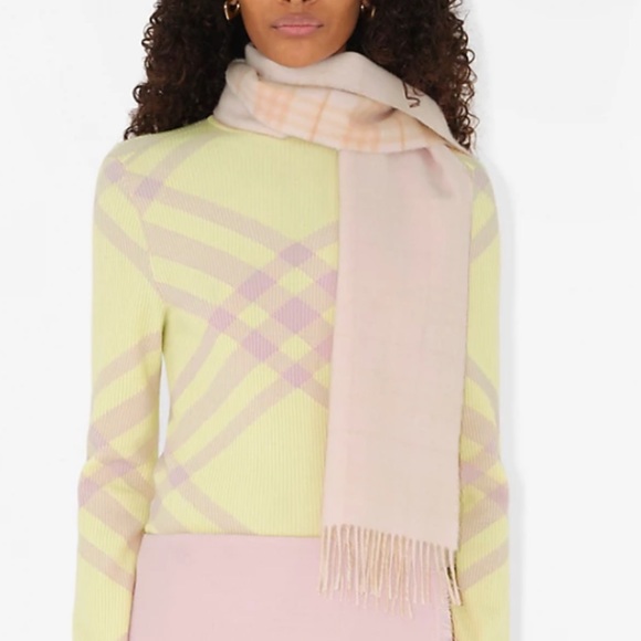 NEW Burberry 168X30 Pink Check To Solid Reversible Cashmere Scarf - Picture 11 of 16